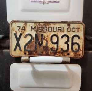1974 Missouri License Plate